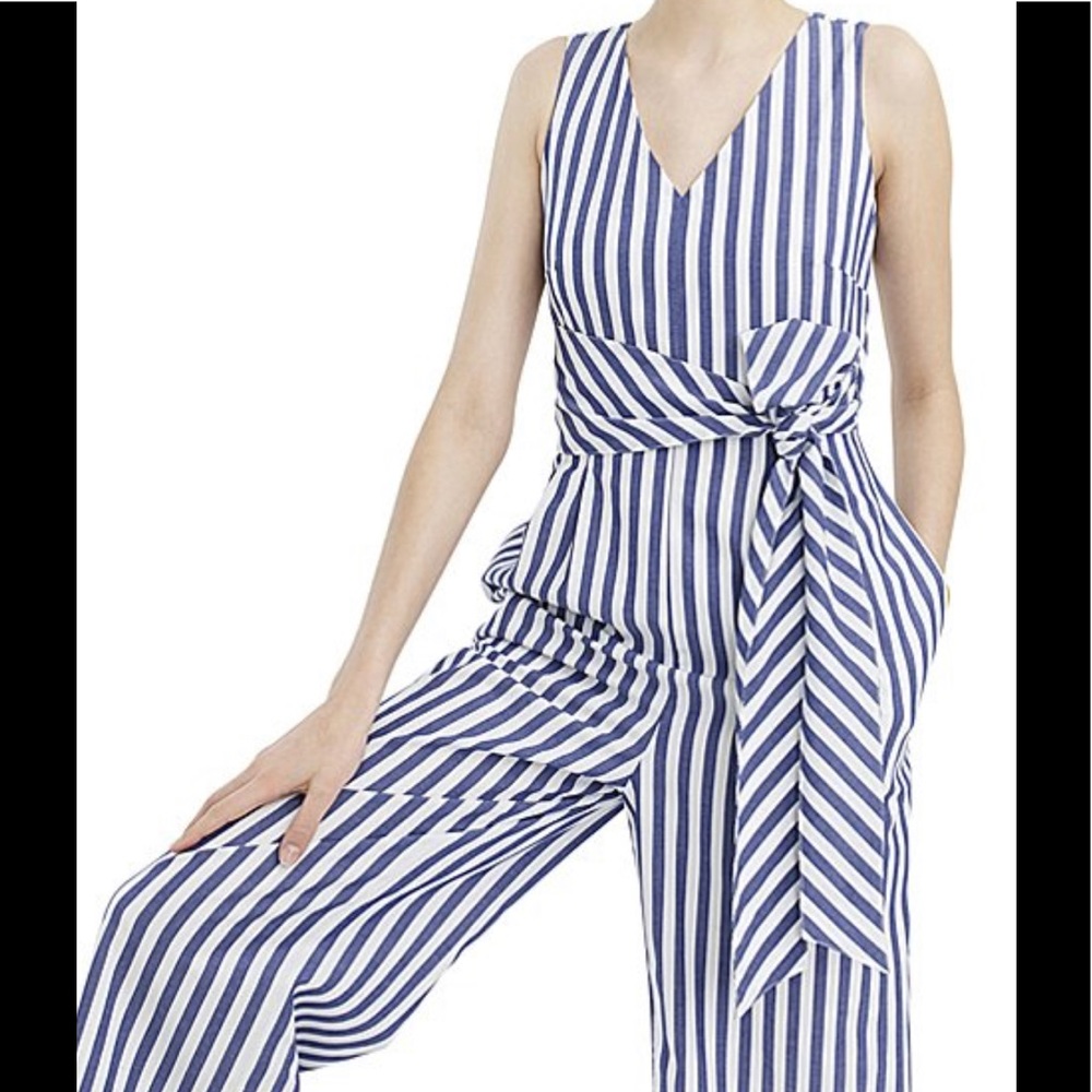 J. Crew ✨NWTs✨ Lighthouse Stripe  Poplin V-Neck